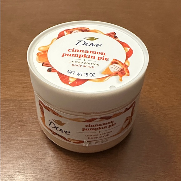 Dove Other - Cinnamon Pumpkin Spice Body Scrub - Limited Edition
